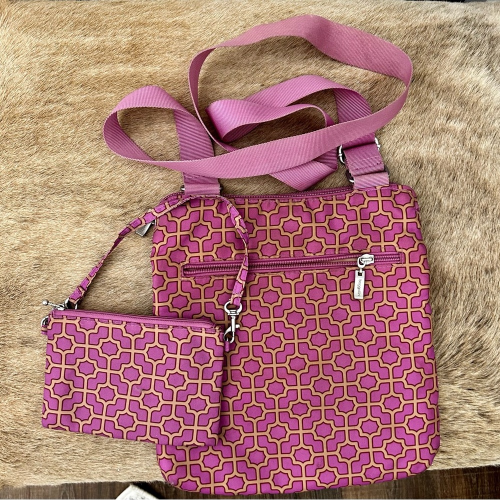 Cross body bag, great for travel, purple and tan in color